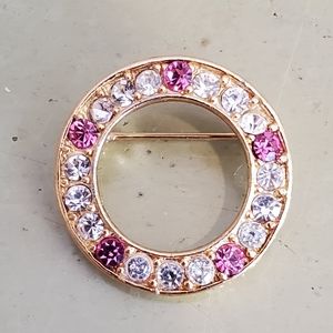 Vintage Trifari round clear pink stones gold plated brooch pin small euc vtg